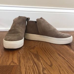 Slip-on sneakers